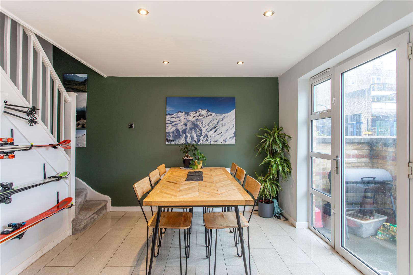 3 bed property in Rainhill Way, Bow